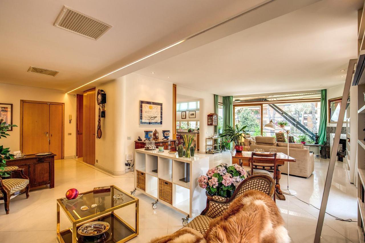 Terrazza Piccolomini: Elegant Stunning View Over Rome/st Peter's Dome Apartamento Roma