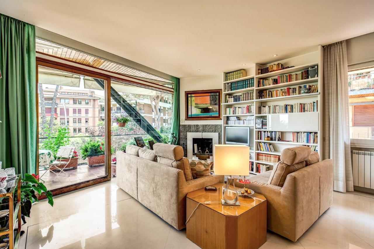 Terrazza Piccolomini: Elegant Stunning View Over Rome/st Peter's Dome * Roma